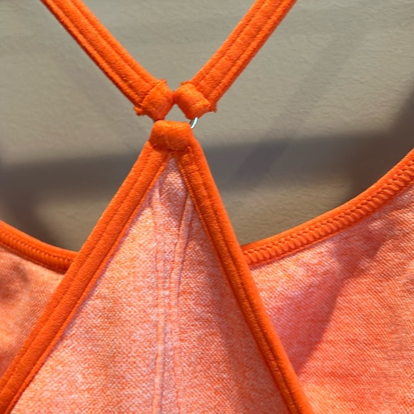 NWOT, Nux, women’s athletic tank, built-in shelf bra, textured side detail - Picture 5 of 7